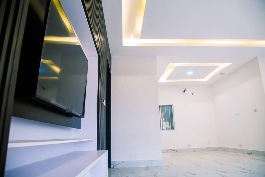 MTR Gardens, Isheri: exterior view of the 3-bedroom flats